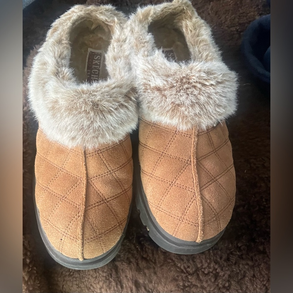 Skechers Camel Suede Quilted Slip On Clog Mule Shoe